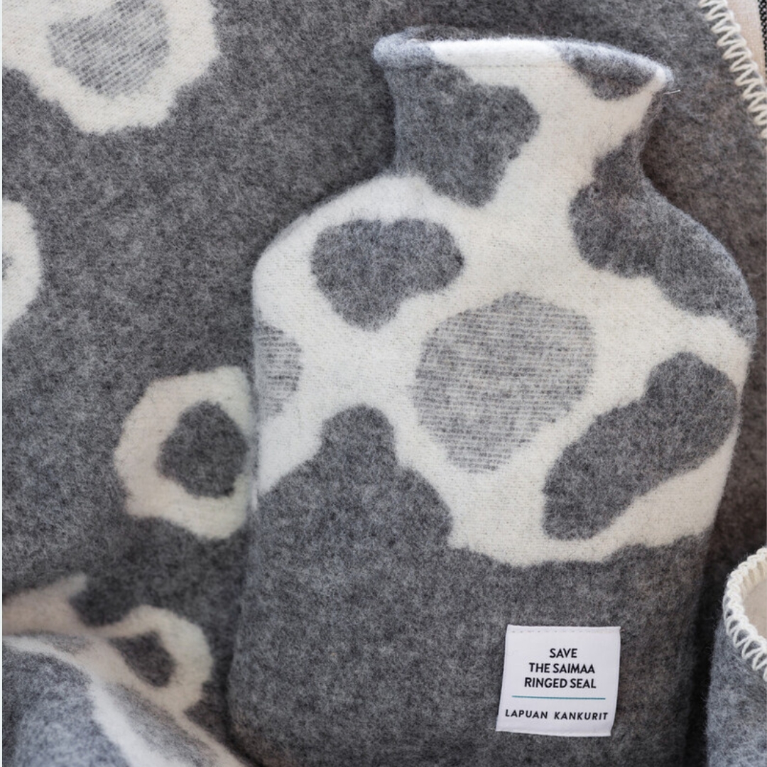 Saimaannorppa Varmeflaske - Bilde 1