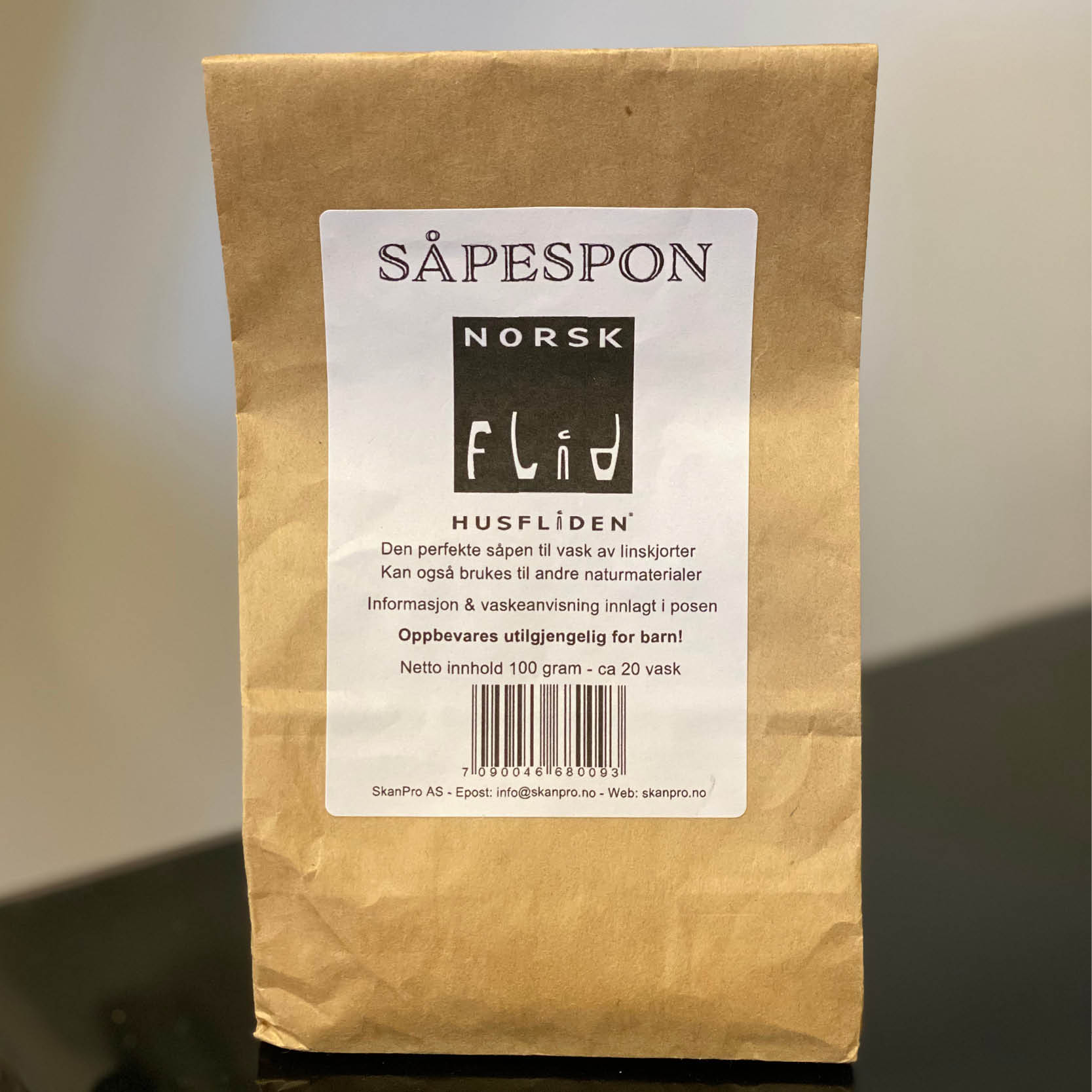 Såpespon til vask av bunadskjorter i lin - Bilde 1