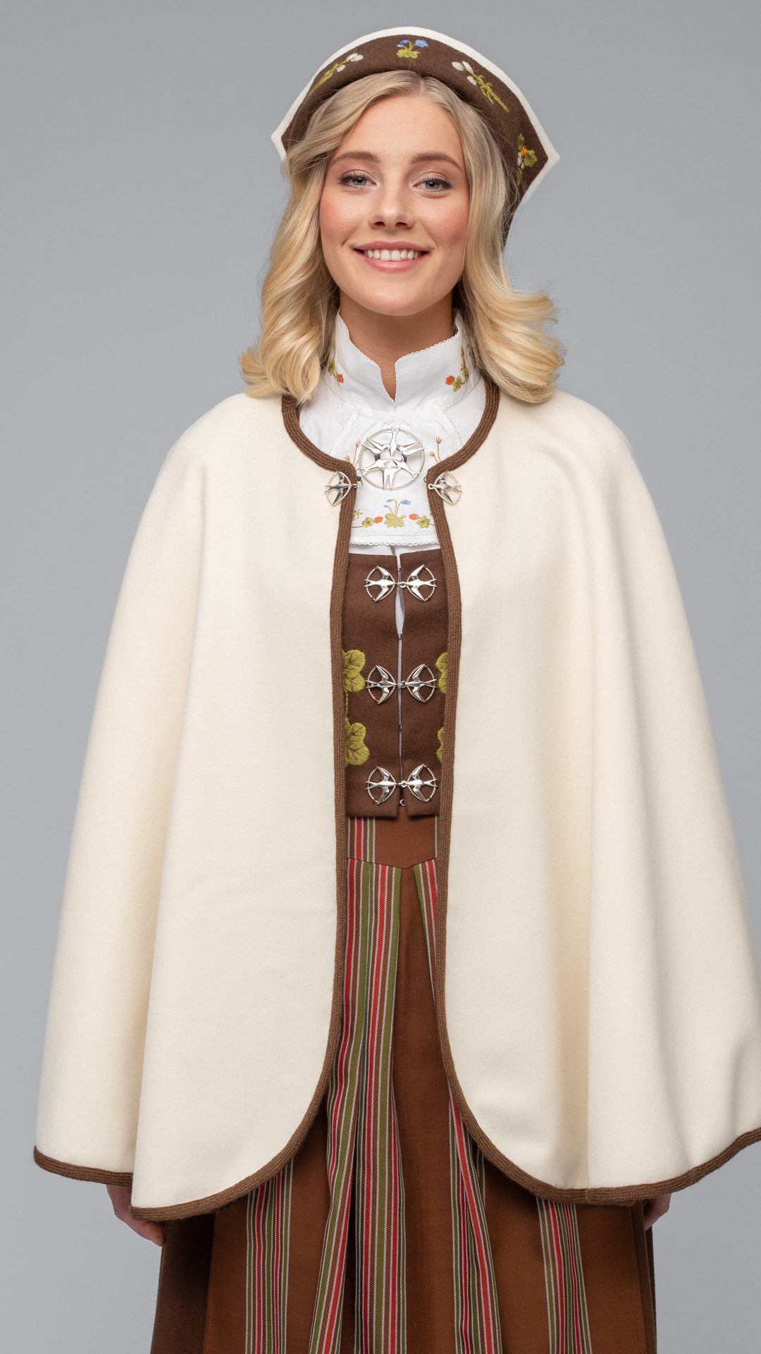 Senja festdrakt grønn vest - Bilde 2