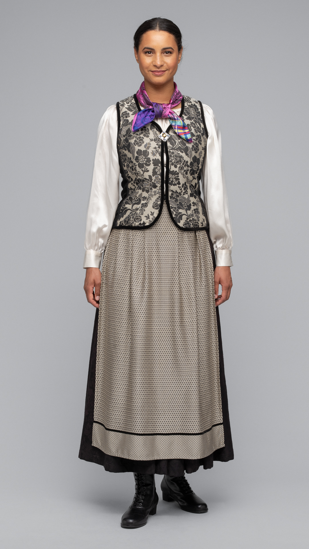 Festdrakten «SILKEFIN» - Bilde 3