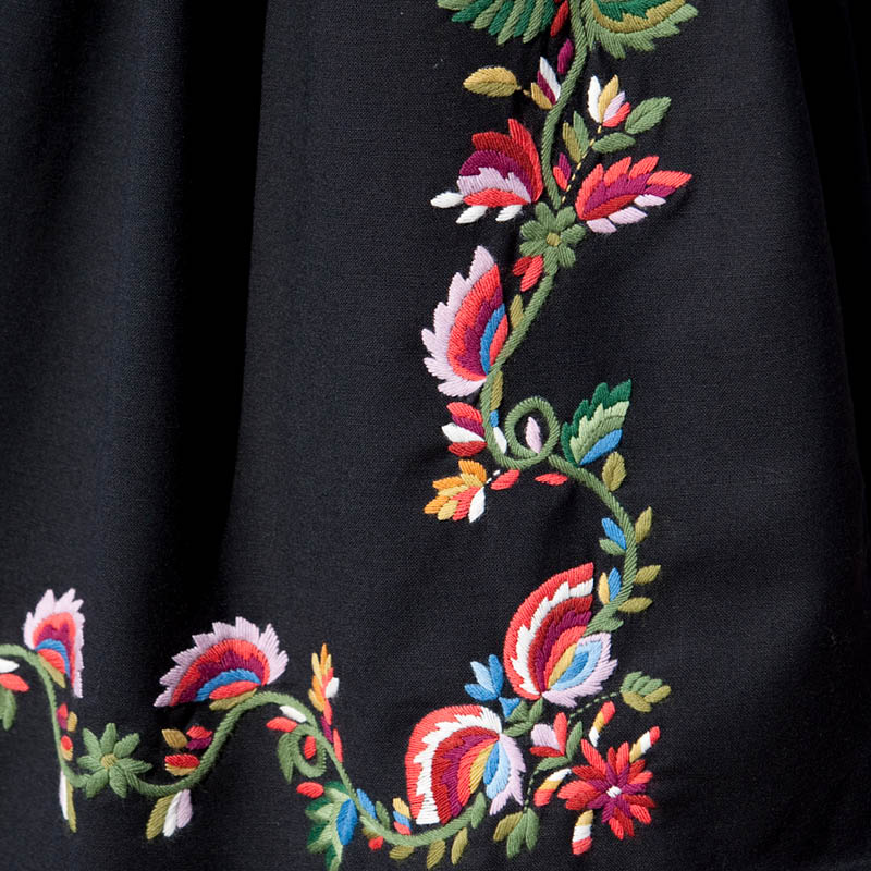 Materialpakke brodert sjal og forkle Vest-Agderbunad - Bilde 3