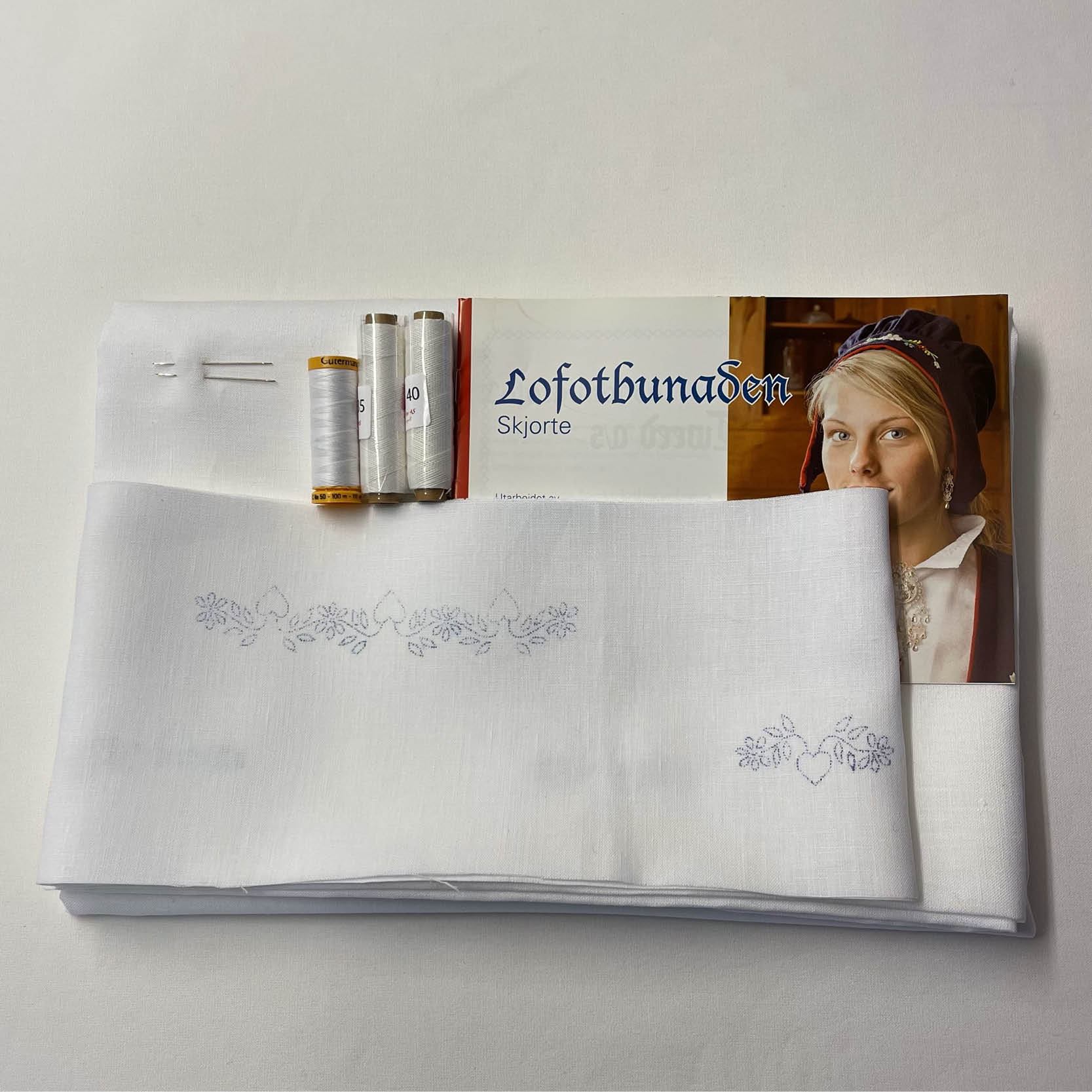 Materialpakke skjorte til Lofotbunad - Bilde 1