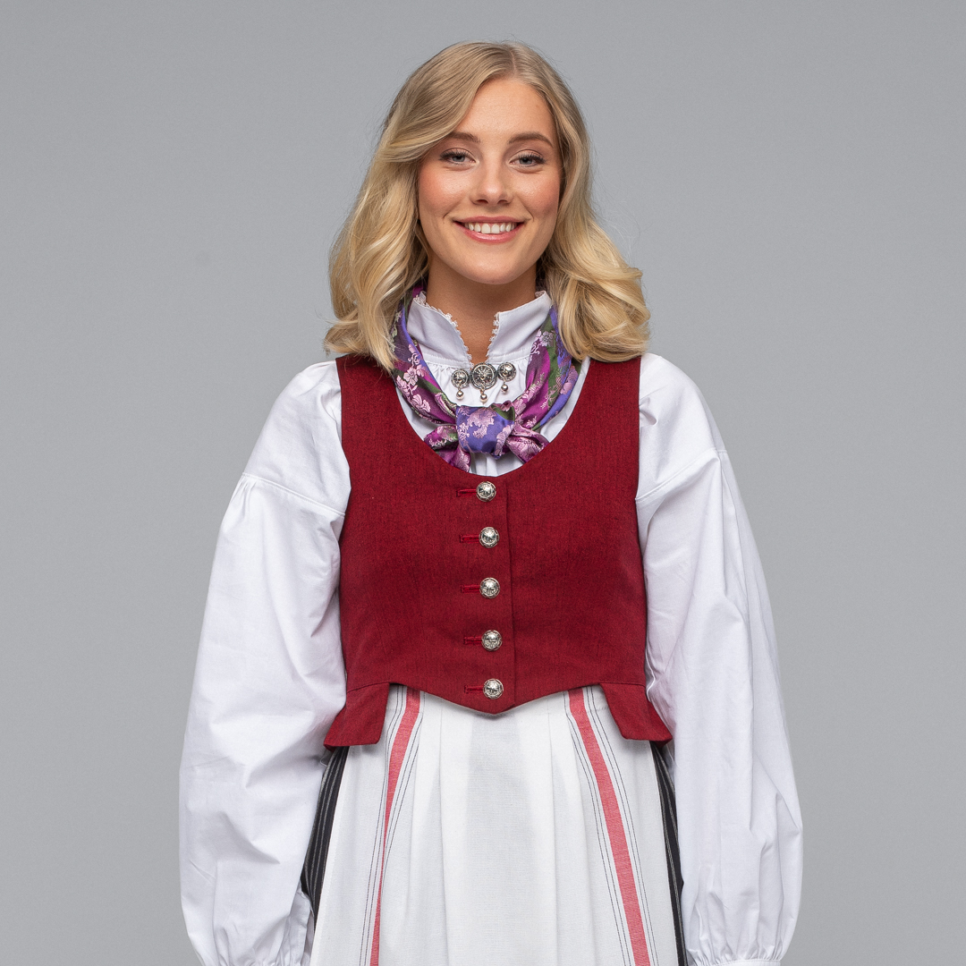 Troms sommerbunad - Bilde 1