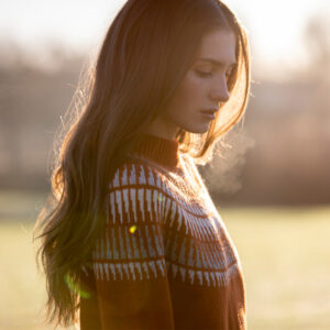 Spiret rundfelt genser - Bilde 2