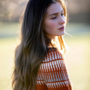 Spiret rundfelt genser - Bilde 3