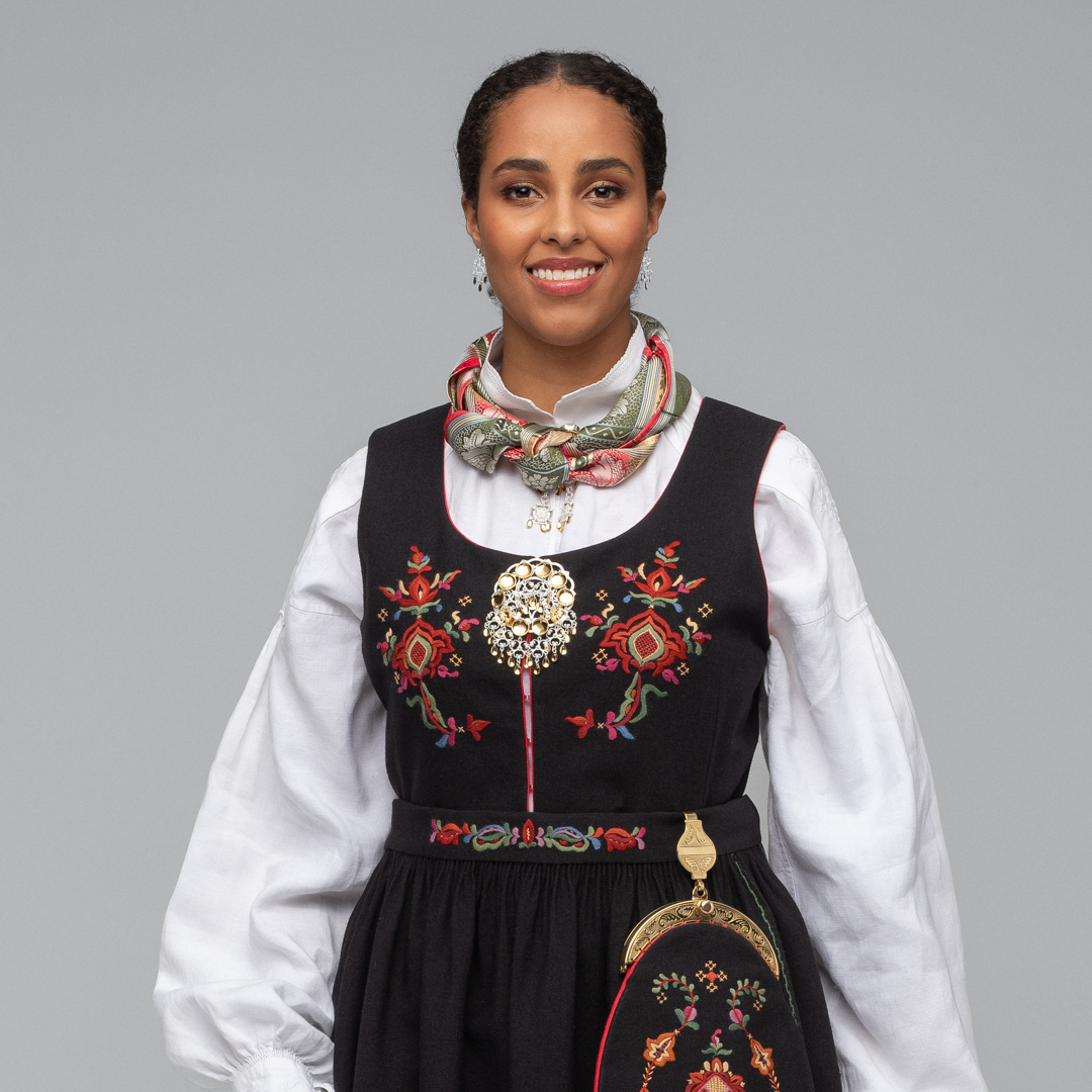 «Konfirmantpakke» Strandabunad - Bilde 1