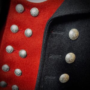 Tinnknapper til Sunnmøre Herrebunad