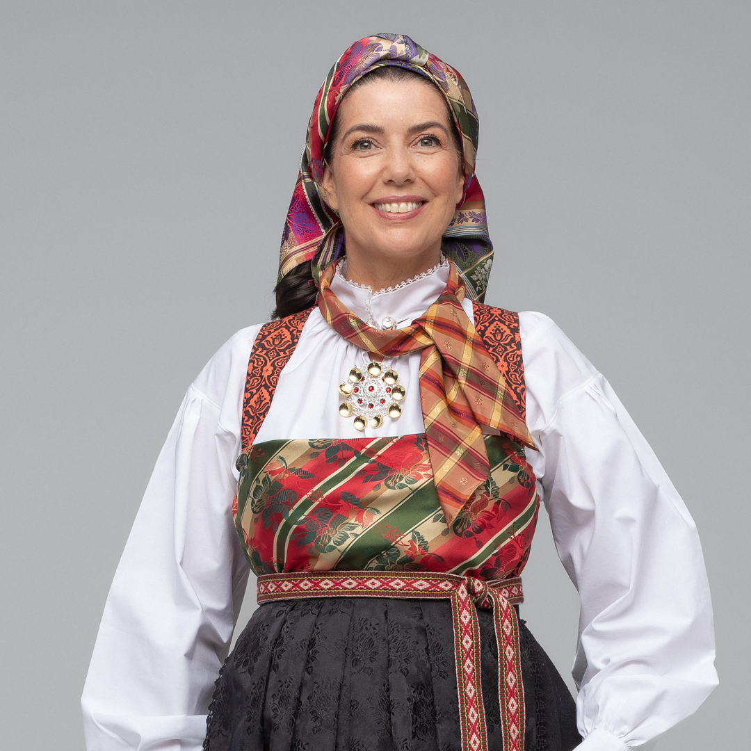 Bringeklutbunad fra Tveit, Aust-Agder - Bilde 1