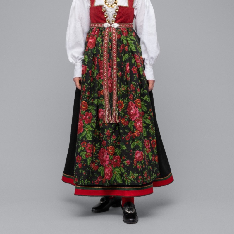 Materialpakke ullmousselin forkle - Bilde 1