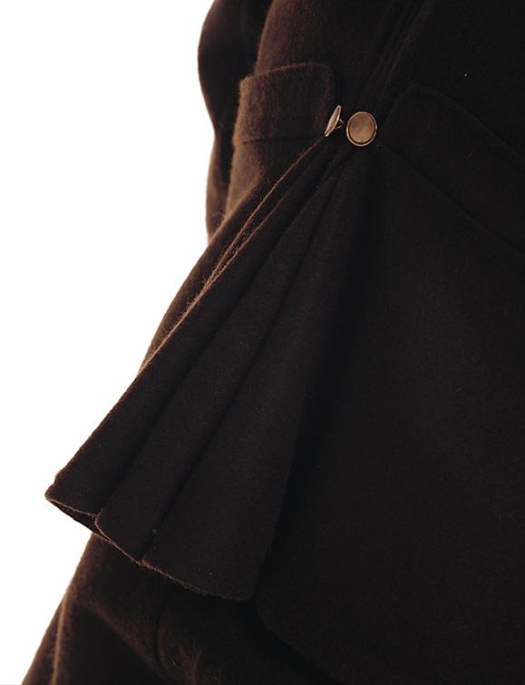 Brun mannsbunad fra Sunnmøre