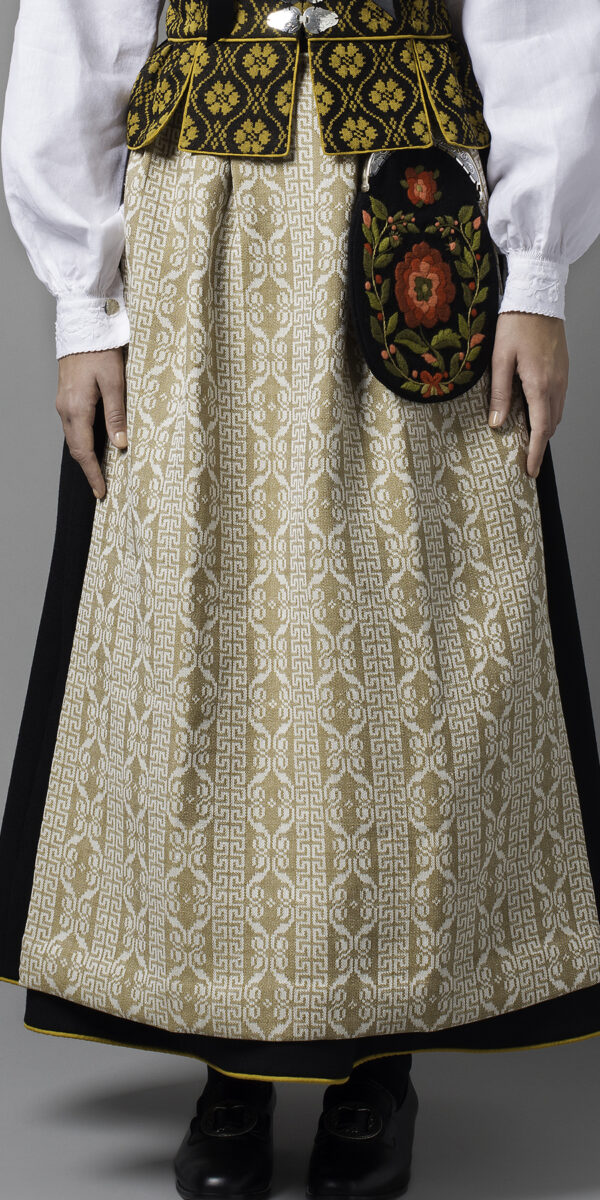 Sort Trønderbunad Gloria