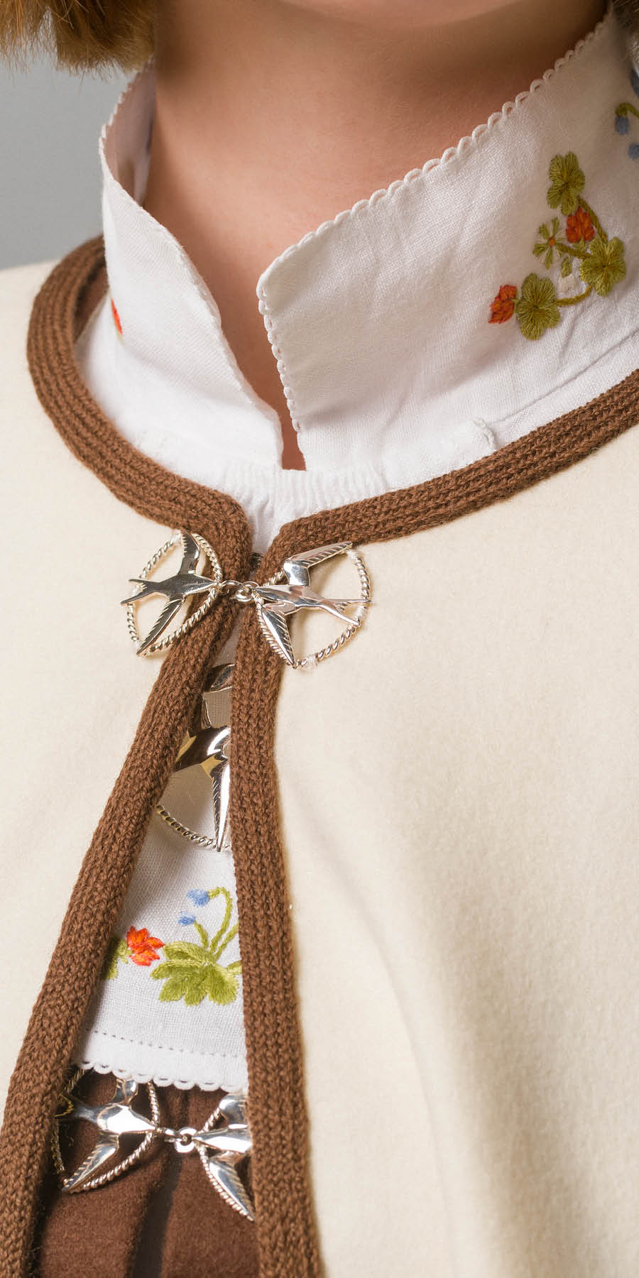 Senja festdrakt grønn vest - Bilde 3