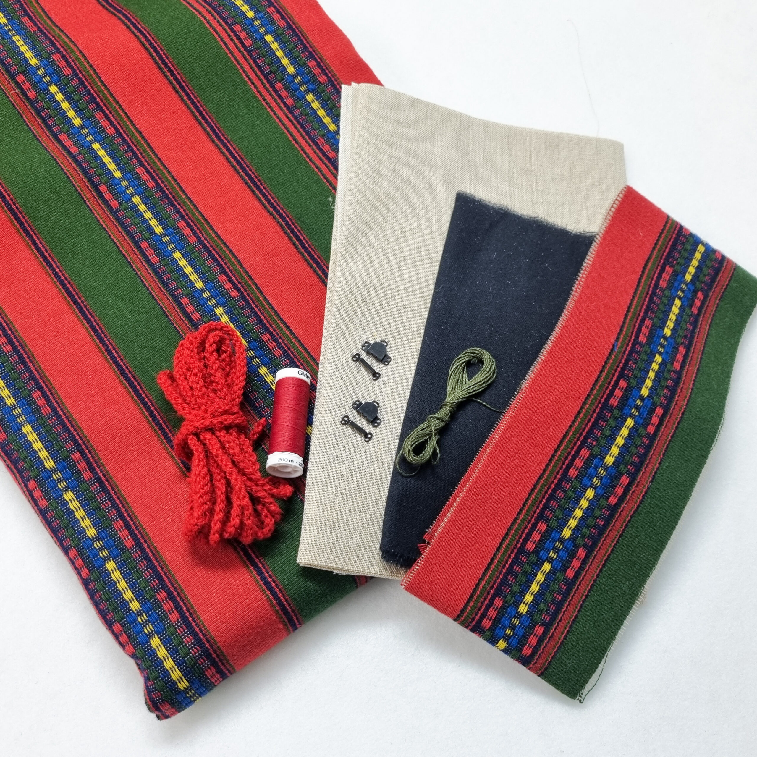 Materialpakke STAKK Oppdalsbunad - Bilde 4